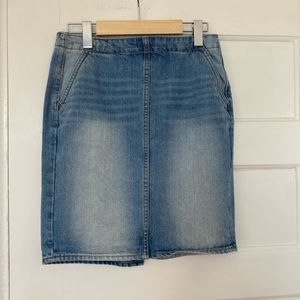 GAP denim jean pencil skirt